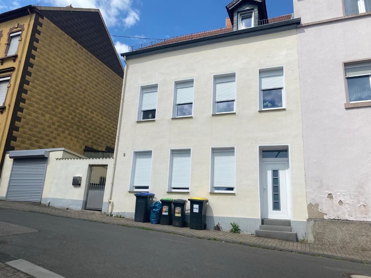 Apartments Lissy I Und II Нойнкирхен Экстерьер фото